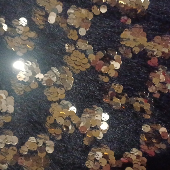 Sateen black gold sweater sequins super soft and fuzzy small medium holiday - Picture 6 of 6